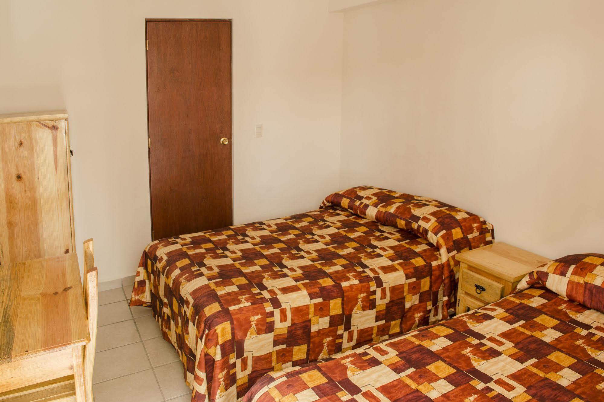 Cinco De Mayo Hotel Queretaro Luaran gambar